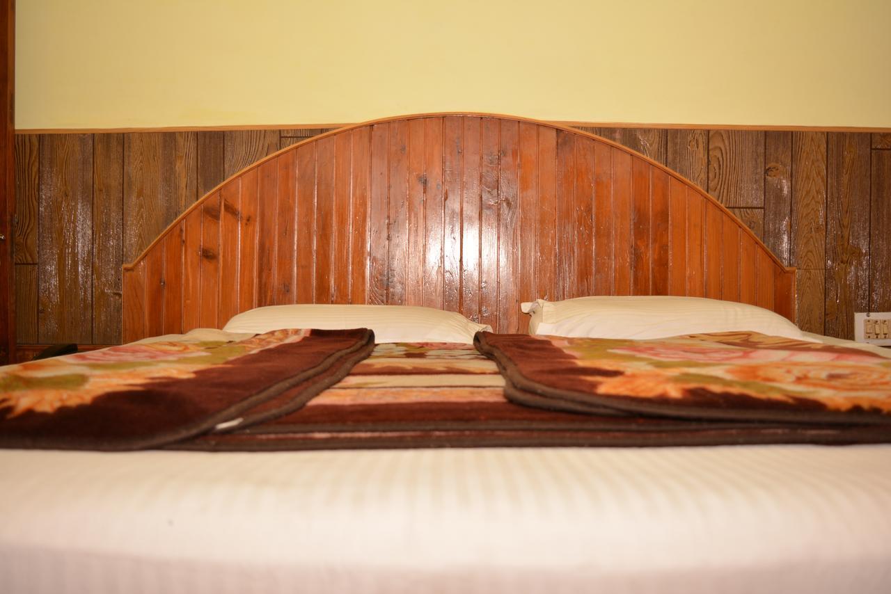 Hotel Tashila Manāli Exteriér fotografie