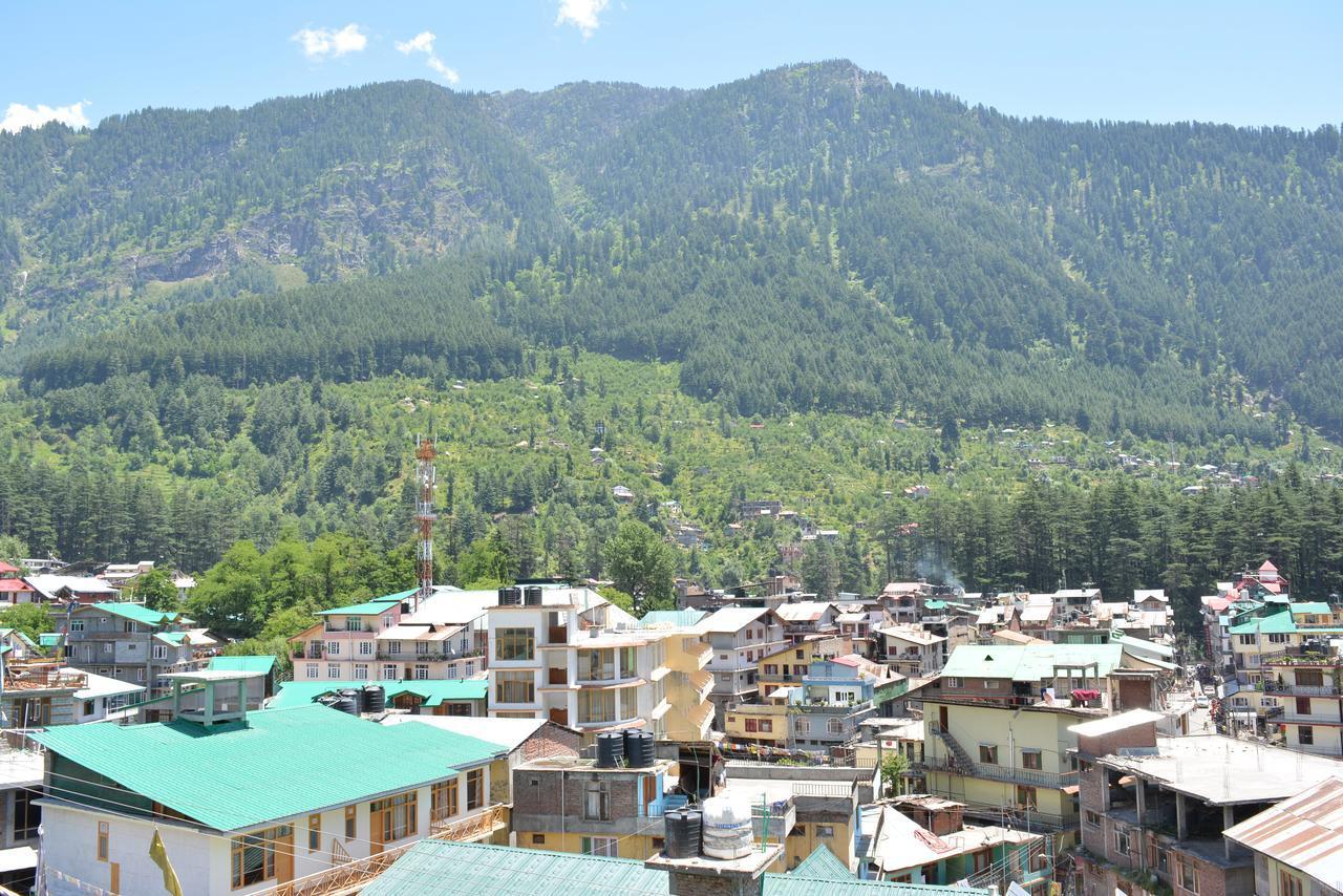 Hotel Tashila Manāli Exteriér fotografie