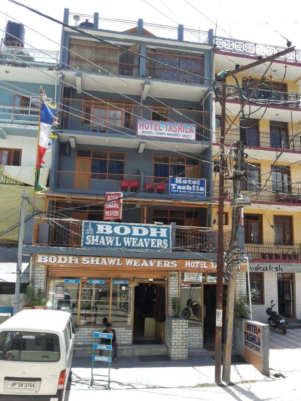 Hotel Tashila Manāli Exteriér fotografie